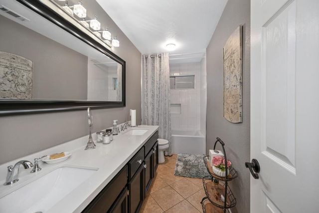 1506 Steinbeck Dr, Roseville, CA 95747