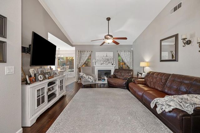 1506 Steinbeck Dr, Roseville, CA 95747