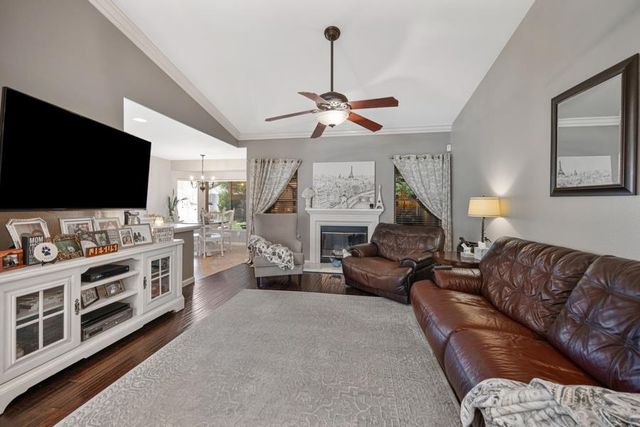 1506 Steinbeck Dr, Roseville, CA 95747