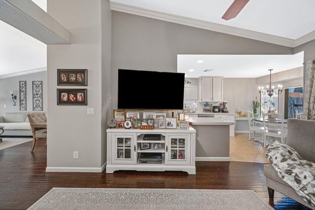 1506 Steinbeck Dr, Roseville, CA 95747