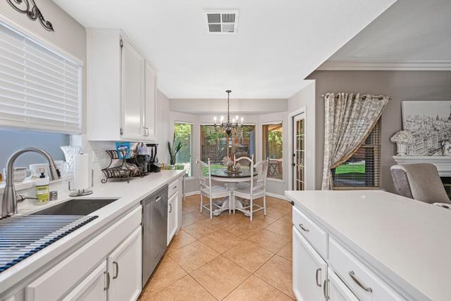 1506 Steinbeck Dr, Roseville, CA 95747