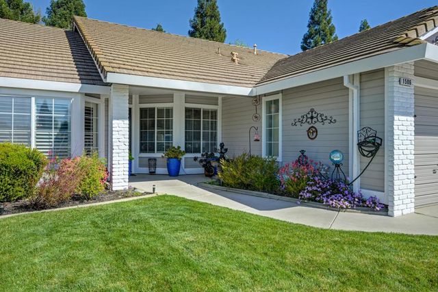 1506 Steinbeck Dr, Roseville, CA 95747