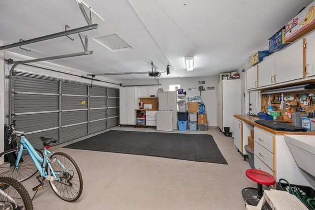 1506 Steinbeck Dr, Roseville, CA 95747