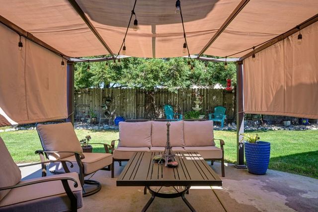 1506 Steinbeck Dr, Roseville, CA 95747