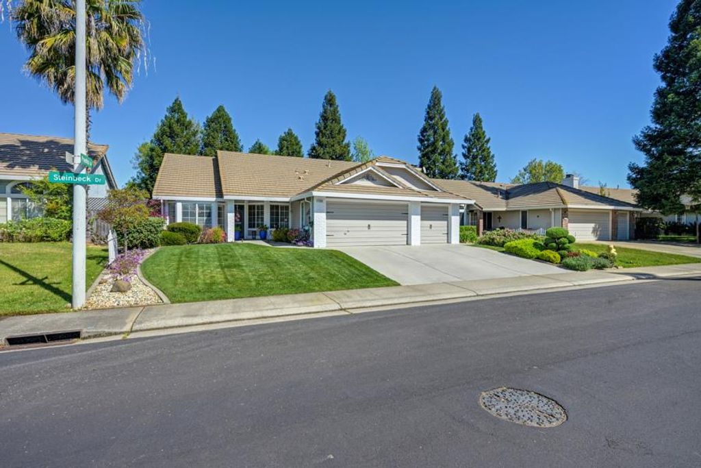 1506 Steinbeck Dr, Roseville, CA 95747
