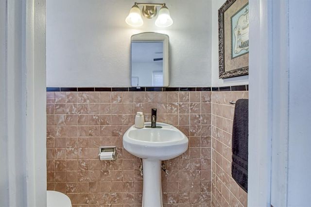 3831 NW Bell Avenue, Lawton, OK 73505