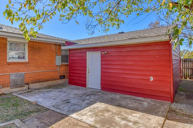 3831 NW Bell Avenue, Lawton, OK 73505