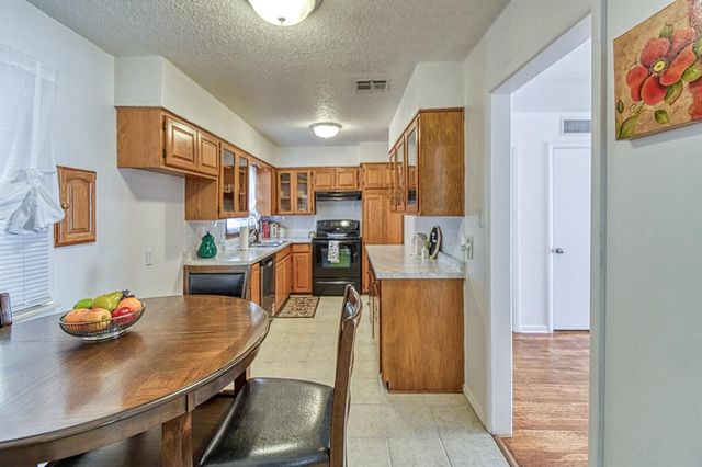 3831 NW Bell Avenue, Lawton, OK 73505