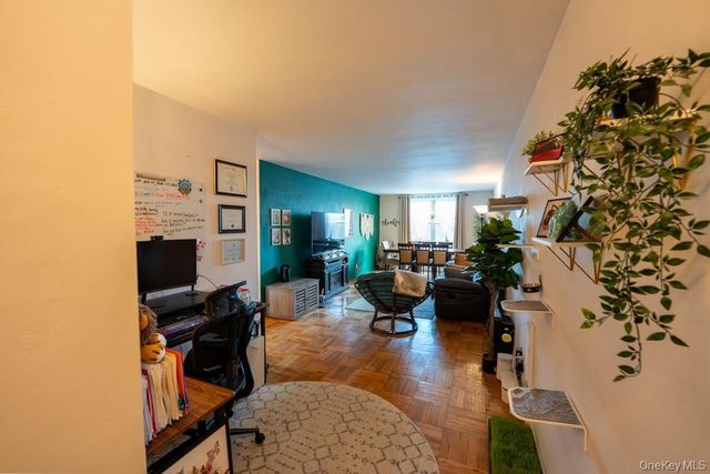 1304 Midland Avenue C25, Yonkers, NY 10704