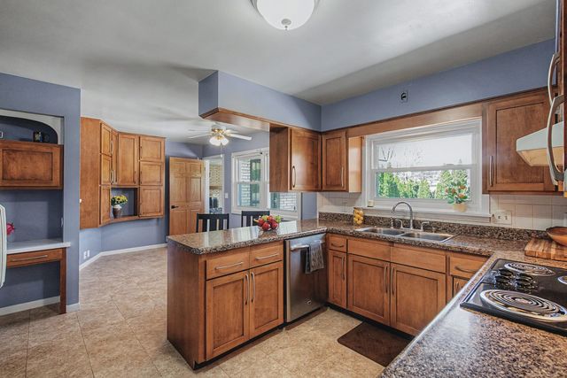 3617 25Th Avenue, Rock Island, IL 61201