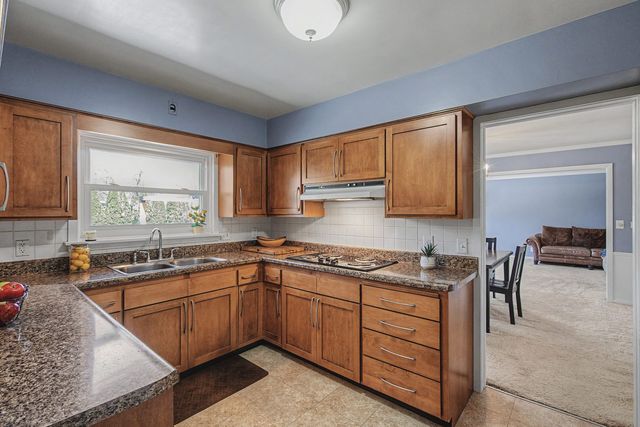 3617 25Th Avenue, Rock Island, IL 61201
