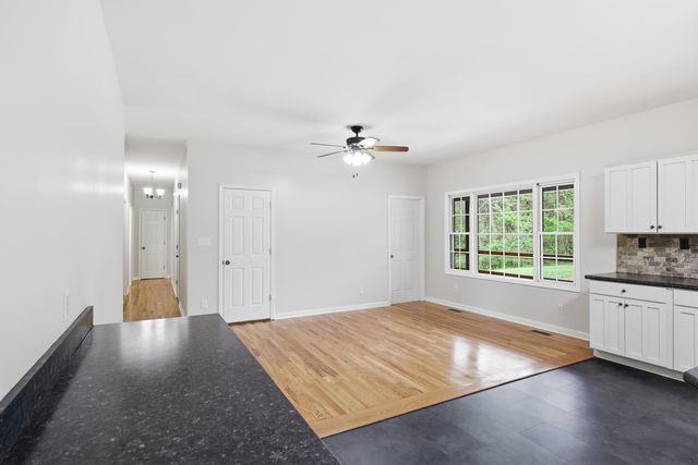 1380 Rice Road, Lawrenceburg, KY 40342