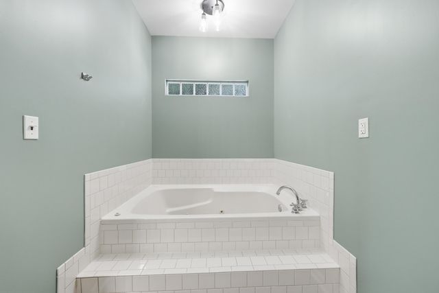 1380 Rice Road, Lawrenceburg, KY 40342