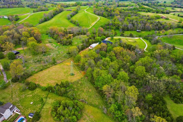 1380 Rice Road, Lawrenceburg, KY 40342