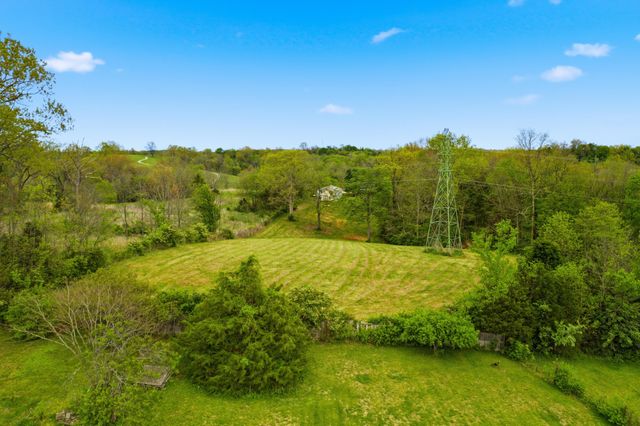 1380 Rice Road, Lawrenceburg, KY 40342