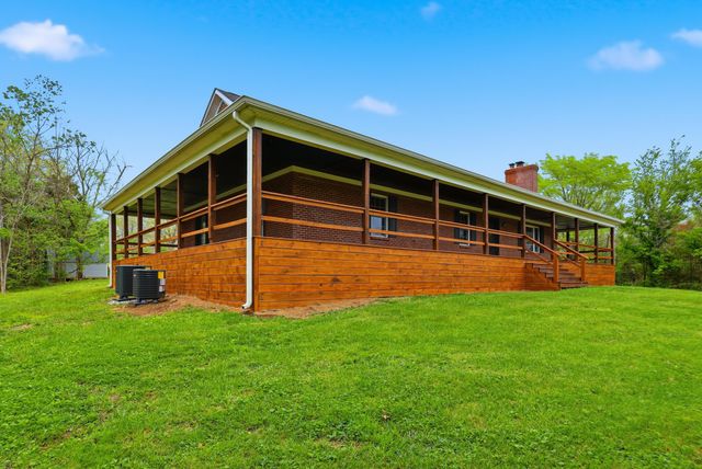 1380 Rice Road, Lawrenceburg, KY 40342