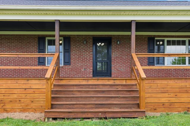 1380 Rice Road, Lawrenceburg, KY 40342