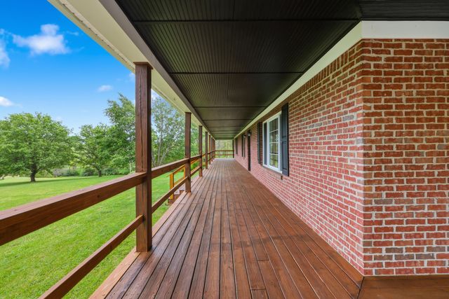 1380 Rice Road, Lawrenceburg, KY 40342