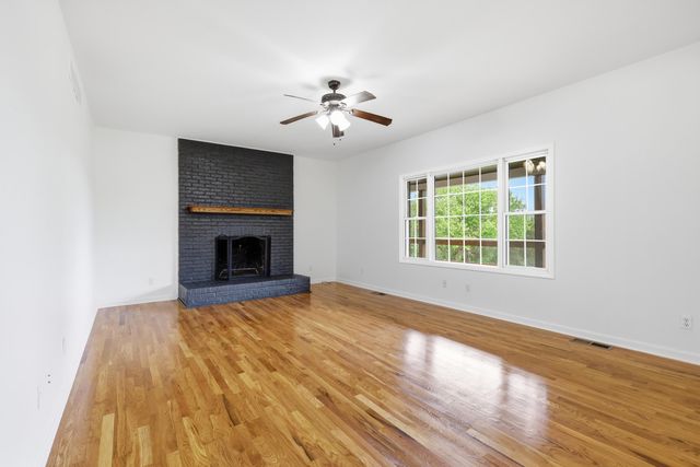 1380 Rice Road, Lawrenceburg, KY 40342