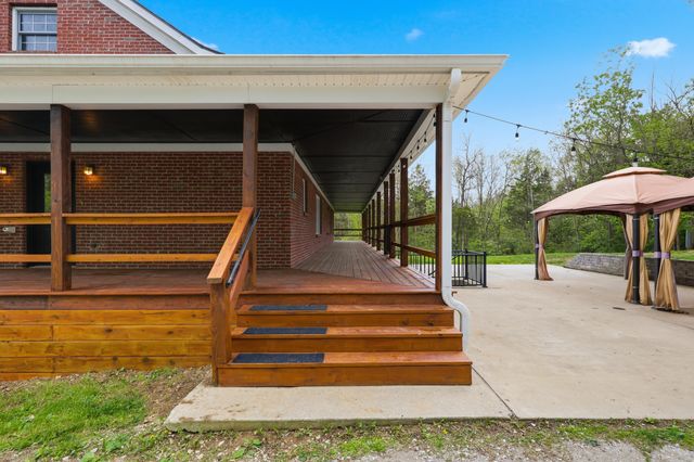 1380 Rice Road, Lawrenceburg, KY 40342