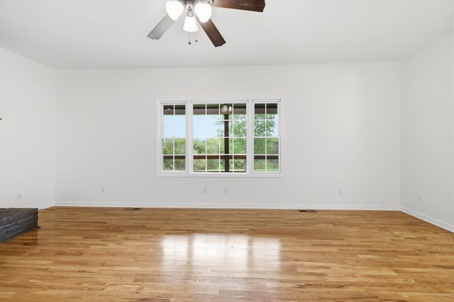 1380 Rice Road, Lawrenceburg, KY 40342