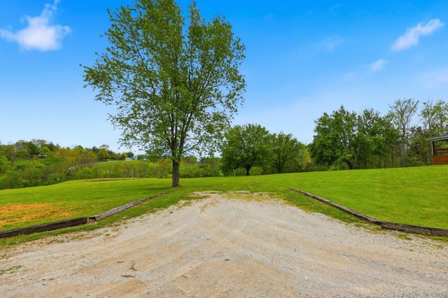 1380 Rice Road, Lawrenceburg, KY 40342