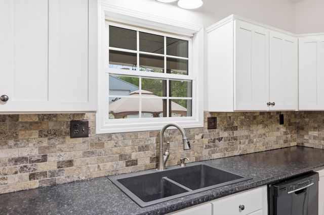 1380 Rice Road, Lawrenceburg, KY 40342