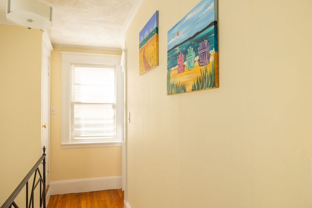 85 Beach Rd, Winthrop, MA 02152