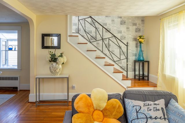 85 Beach Rd, Winthrop, MA 02152