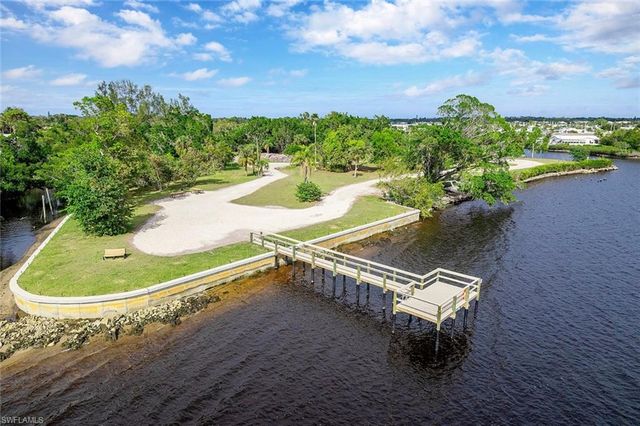 5714 Captain John Smith LOOP, North Fort Myers, FL 33917