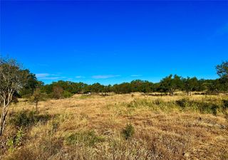 724 NOMAD DR, Spicewood, TX 78669