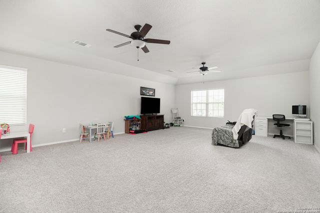 5862 HOPPER CT, New Braunfels, TX 78132