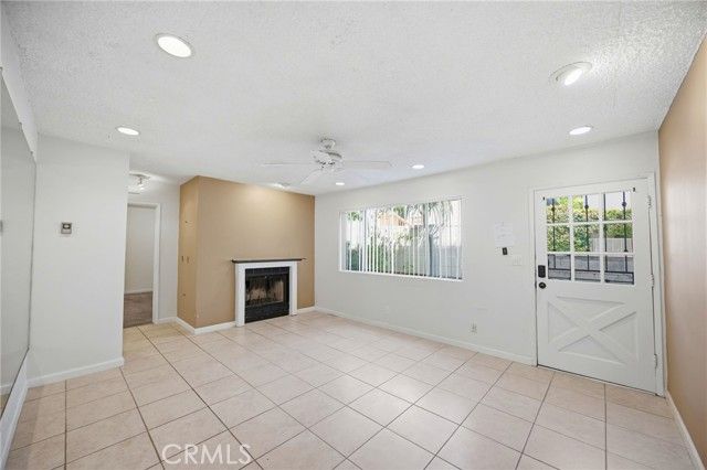 2497 E 20th, Signal Hill, CA 90755