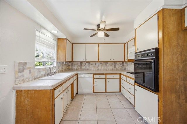 2497 E 20th, Signal Hill, CA 90755