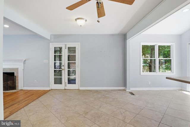 8403 FELTON LN, Alexandria, VA 22308