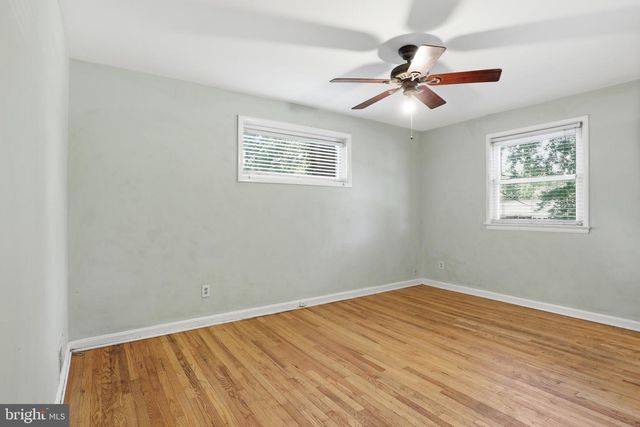 8403 FELTON LN, Alexandria, VA 22308