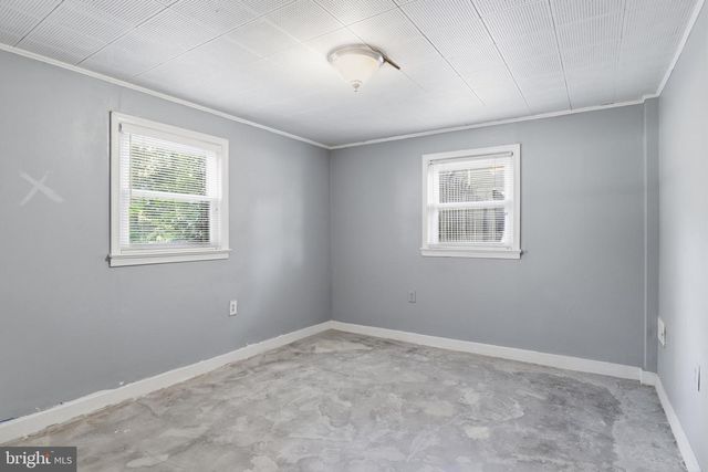 8403 FELTON LN, Alexandria, VA 22308