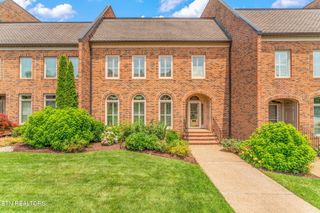 3340 Kingston Pike 10, Knoxville, TN 37919