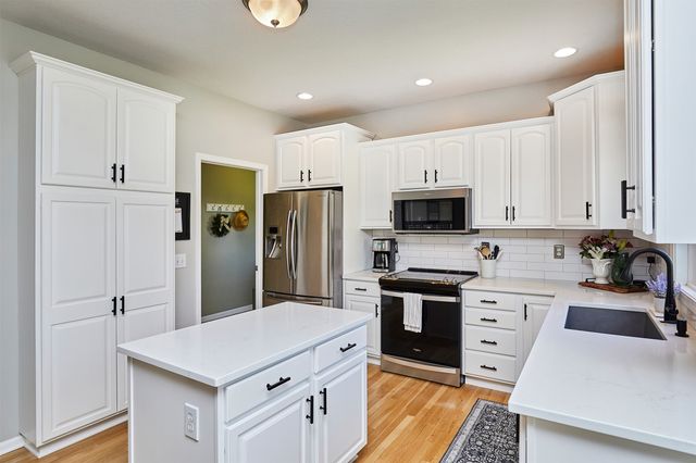 7803 Aspen Drive, West Des Moines, IA 50265