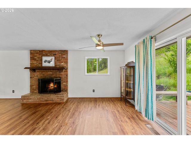 24215 Ne HAPPY HILL Ln, Newberg, OR 97132
