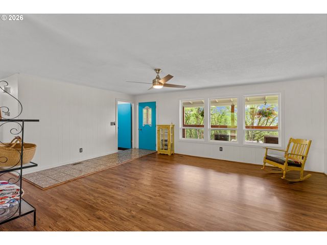 24215 Ne HAPPY HILL Ln, Newberg, OR 97132