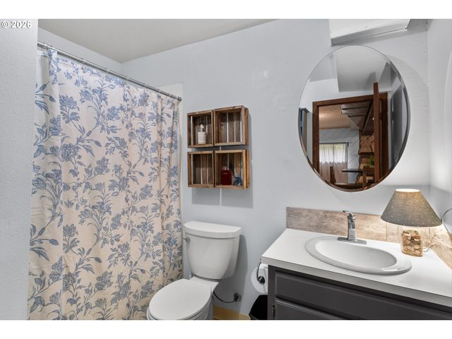 24215 Ne HAPPY HILL Ln, Newberg, OR 97132