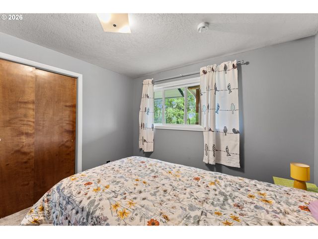 24215 Ne HAPPY HILL Ln, Newberg, OR 97132