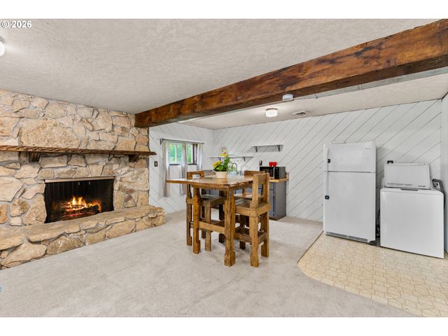24215 Ne HAPPY HILL Ln, Newberg, OR 97132