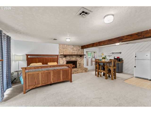 24215 Ne HAPPY HILL Ln, Newberg, OR 97132
