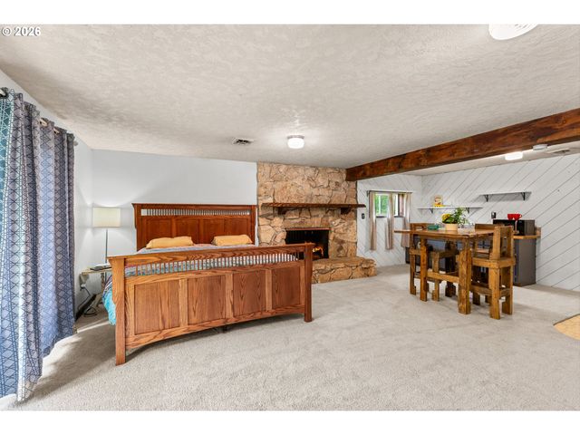 24215 Ne HAPPY HILL Ln, Newberg, OR 97132