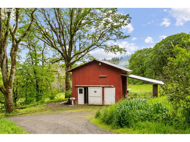 24215 Ne HAPPY HILL Ln, Newberg, OR 97132