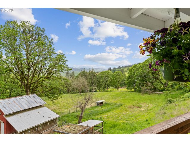 24215 Ne HAPPY HILL Ln, Newberg, OR 97132