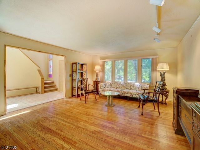 943 Sunset Rdg, Bridgewater Twp., NJ 08807