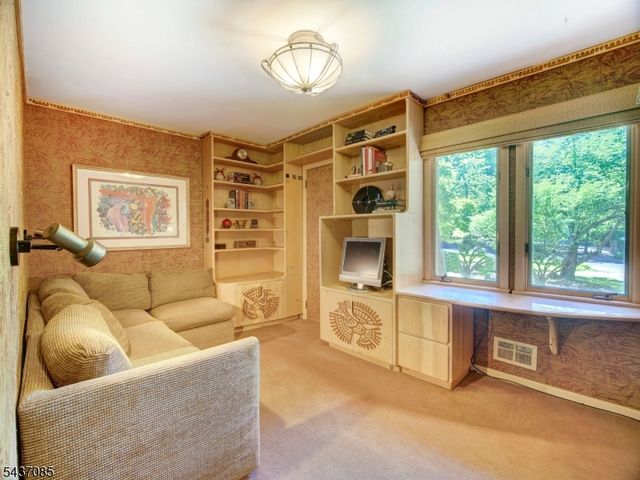943 Sunset Rdg, Bridgewater Twp., NJ 08807